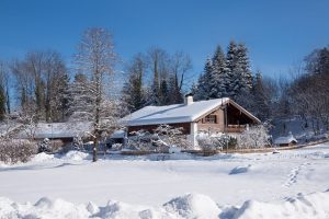 snowy roof - Affordable Insurance Homeowners Insurance and Winter Damage Affordable Insurance Aurora